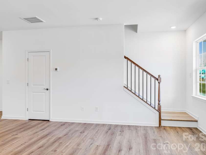 616 Sparano Loop, York, SC 29745.  MLS# CAR4360835, YatesRealty ID 32676. 