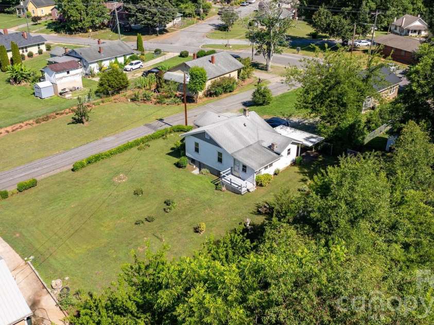 115 Brackett Street, Morganton, NC 28655.  MLS# CAR4394218, YatesRealty ID 32677. 