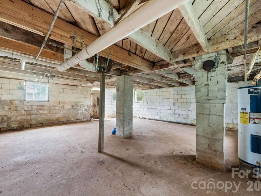 115 Brackett Street, Morganton, NC 28655.  MLS# CAR4394218, YatesRealty ID 32677. 