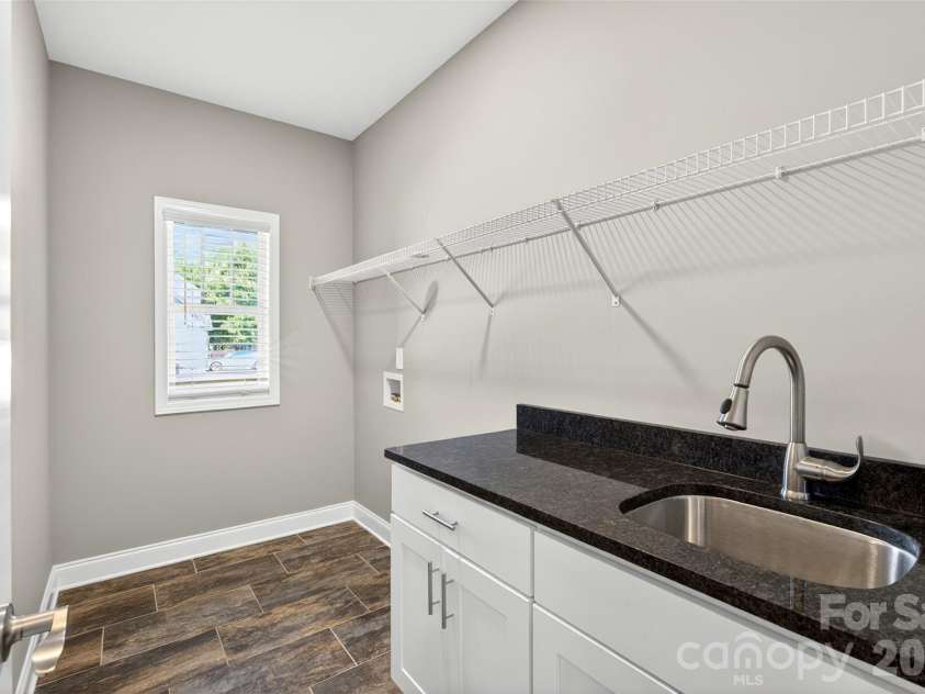 415 Pendernale Drive, Moore, SC 29369.  MLS# CAR4383929, YatesRealty ID 32678. 