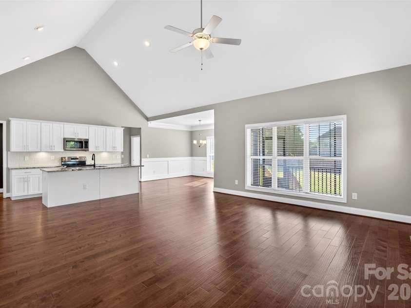 415 Pendernale Drive, Moore, SC 29369.  MLS# CAR4383929, YatesRealty ID 32678. 