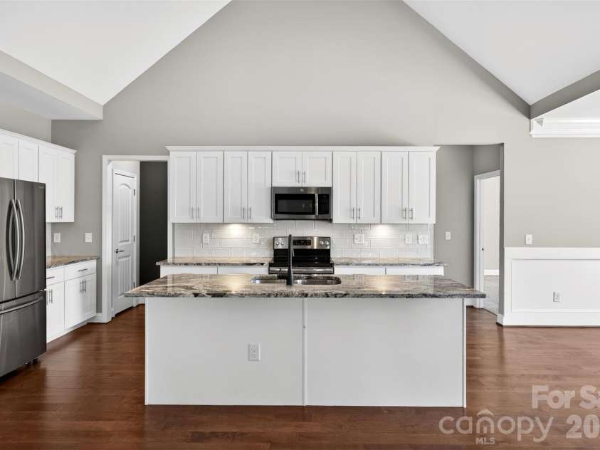 415 Pendernale Drive, Moore, SC 29369.  MLS# CAR4383929, YatesRealty ID 32678. 