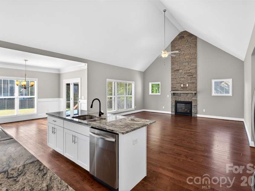 415 Pendernale Drive, Moore, SC 29369.  MLS# CAR4383929, YatesRealty ID 32678. 