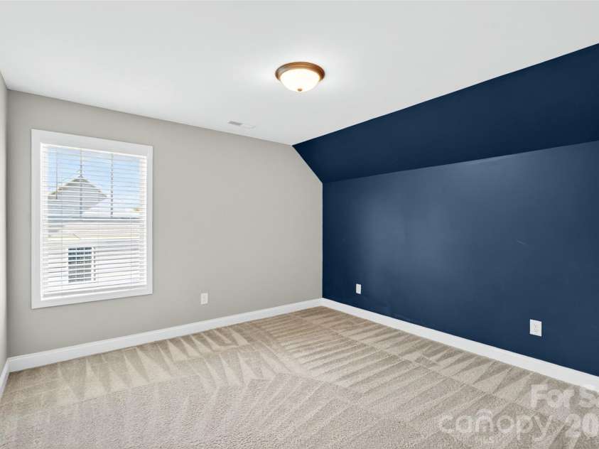 415 Pendernale Drive, Moore, SC 29369.  MLS# CAR4383929, YatesRealty ID 32678. 
