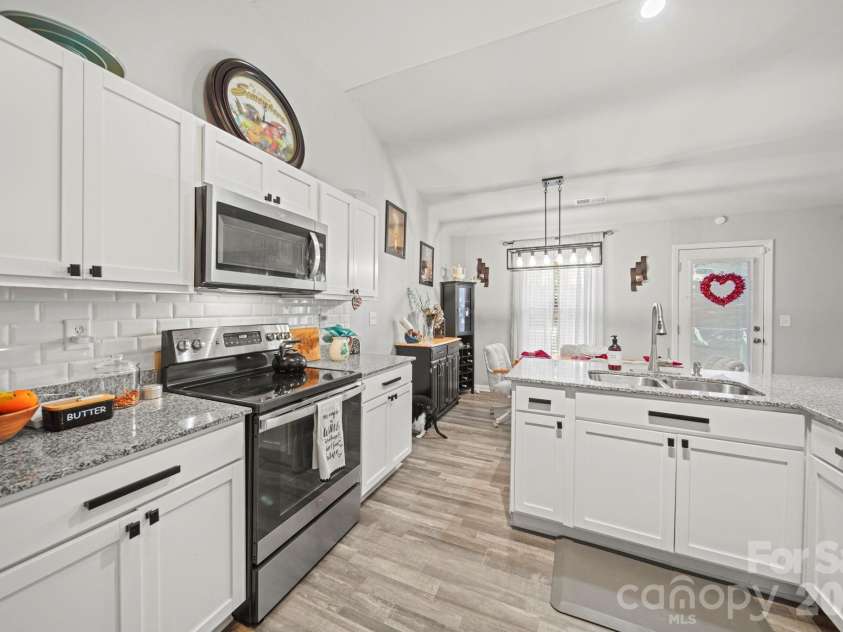 1456 Amberlight Circle, Salisbury, NC 28144.  MLS# CAR4340643, YatesRealty ID 3268. 