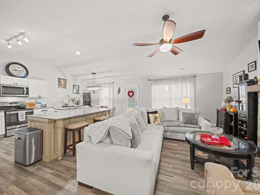 1456 Amberlight Circle, Salisbury, NC 28144.  MLS# CAR4340643, YatesRealty ID 3268. 