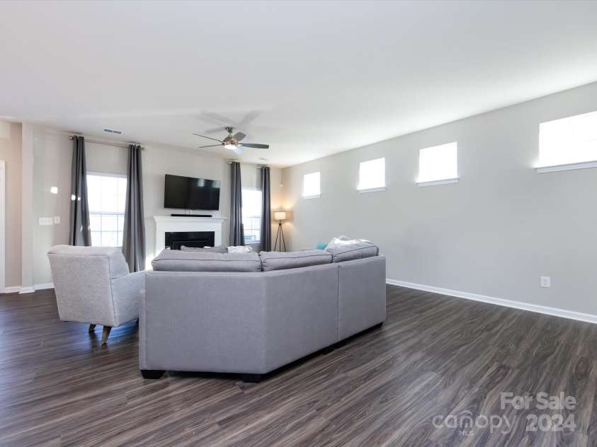 15533 Capps Road, Charlotte, NC 28278.  MLS# CAR4205071, YatesRealty ID 3268. 