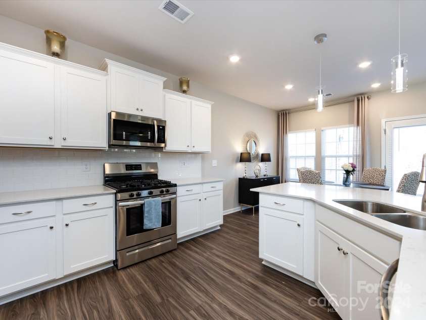 15533 Capps Road, Charlotte, NC 28278.  MLS# CAR4205071, YatesRealty ID 3268. 