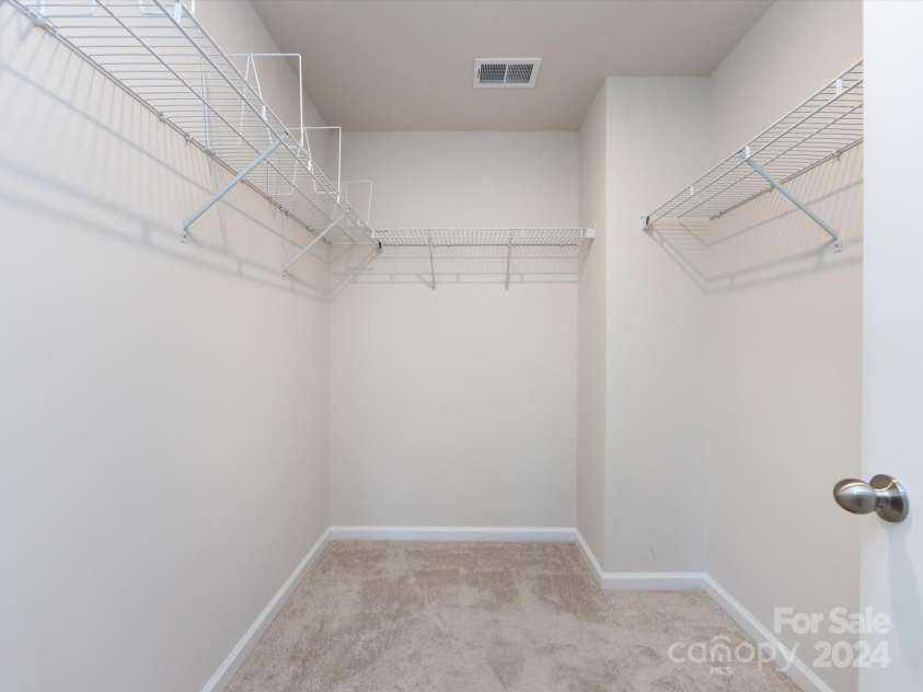 15533 Capps Road, Charlotte, NC 28278.  MLS# CAR4205071, YatesRealty ID 3268. 