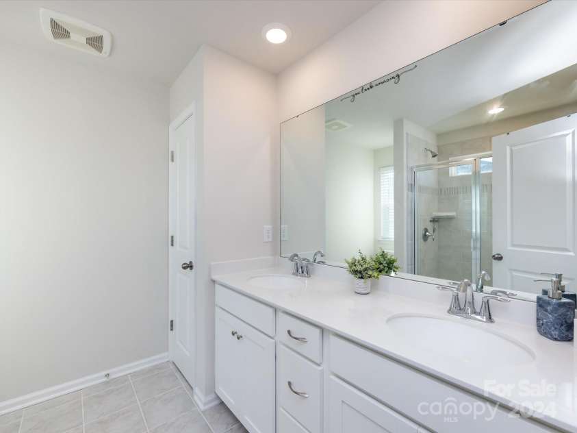 15533 Capps Road, Charlotte, NC 28278.  MLS# CAR4205071, YatesRealty ID 3268. 