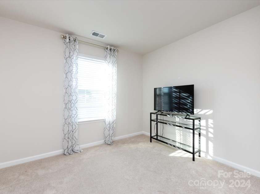 15533 Capps Road, Charlotte, NC 28278.  MLS# CAR4205071, YatesRealty ID 3268. 