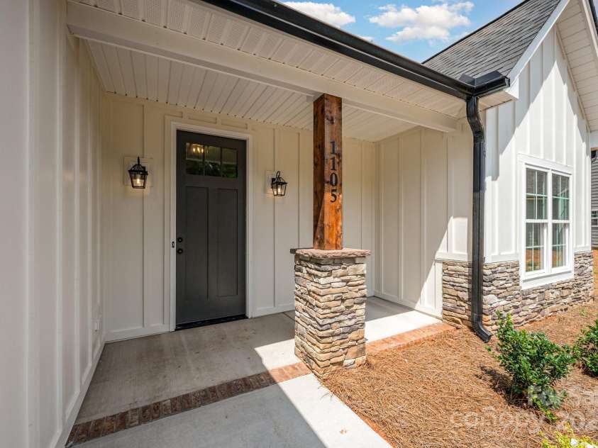 1105 Rudder Circle, Salisbury, NC 28146.  MLS# CAR4293177, YatesRealty ID 32680. 