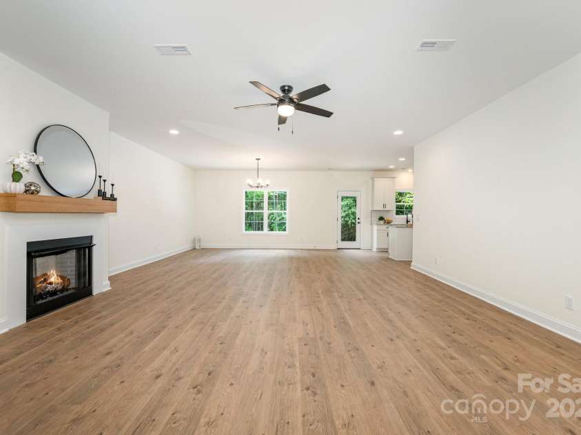 1105 Rudder Circle, Salisbury, NC 28146.  MLS# CAR4293177, YatesRealty ID 32680. 