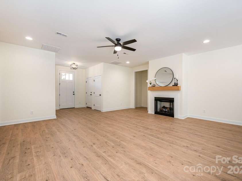 1105 Rudder Circle, Salisbury, NC 28146.  MLS# CAR4293177, YatesRealty ID 32680. 