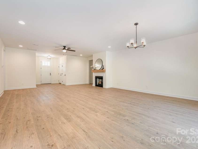 1105 Rudder Circle, Salisbury, NC 28146.  MLS# CAR4293177, YatesRealty ID 32680. 