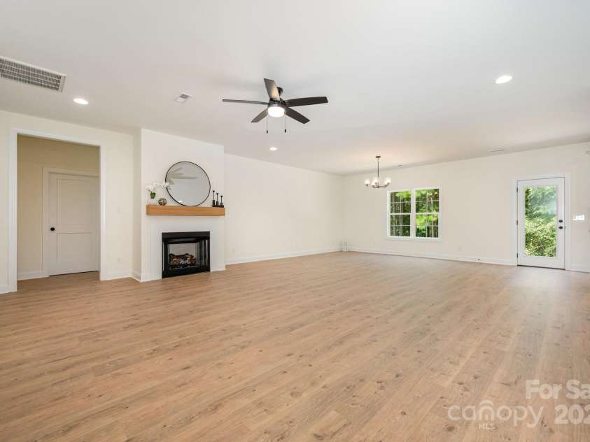 1105 Rudder Circle, Salisbury, NC 28146.  MLS# CAR4293177, YatesRealty ID 32680. 