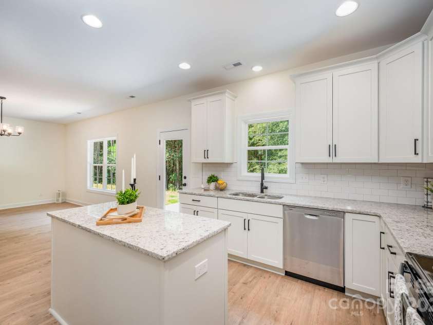 1105 Rudder Circle, Salisbury, NC 28146.  MLS# CAR4293177, YatesRealty ID 32680. 