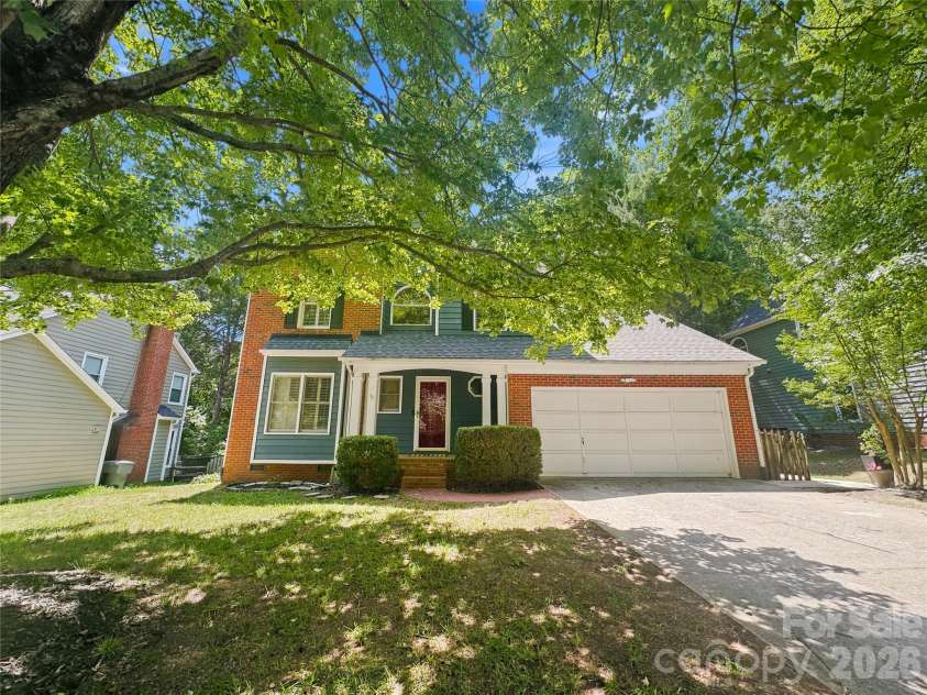 4617 Deer Cross Trail, Charlotte, NC 28269.  MLS# CAR4393732, YatesRealty ID 32682. 