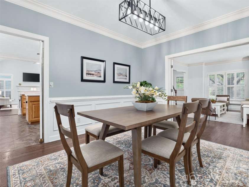 4617 Deer Cross Trail, Charlotte, NC 28269.  MLS# CAR4393732, YatesRealty ID 32682. 