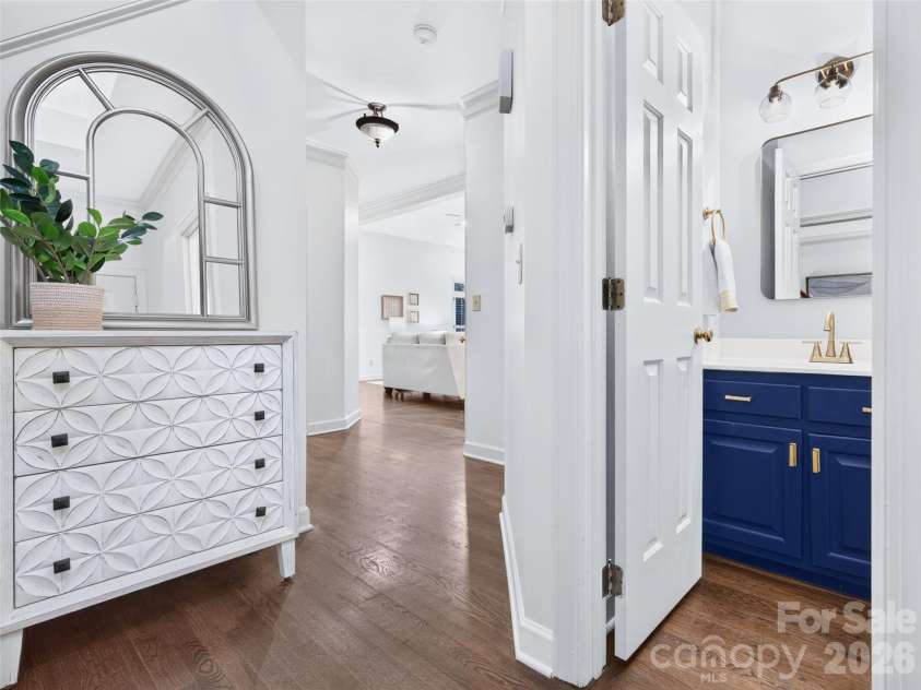4617 Deer Cross Trail, Charlotte, NC 28269.  MLS# CAR4393732, YatesRealty ID 32682. 