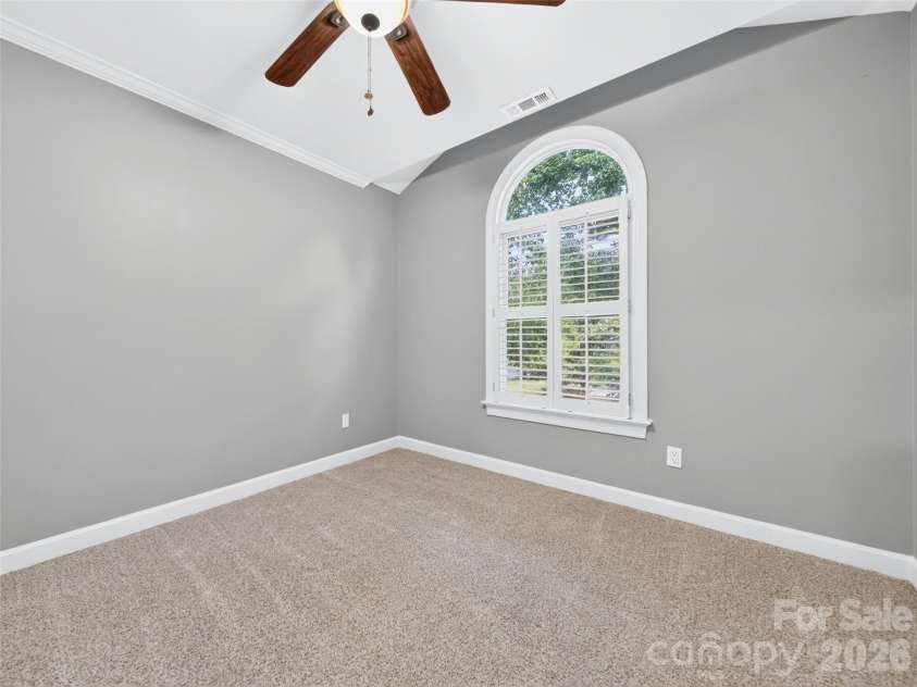 4617 Deer Cross Trail, Charlotte, NC 28269.  MLS# CAR4393732, YatesRealty ID 32682. 