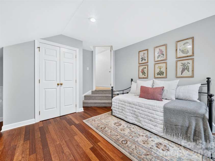 4617 Deer Cross Trail, Charlotte, NC 28269.  MLS# CAR4393732, YatesRealty ID 32682. 