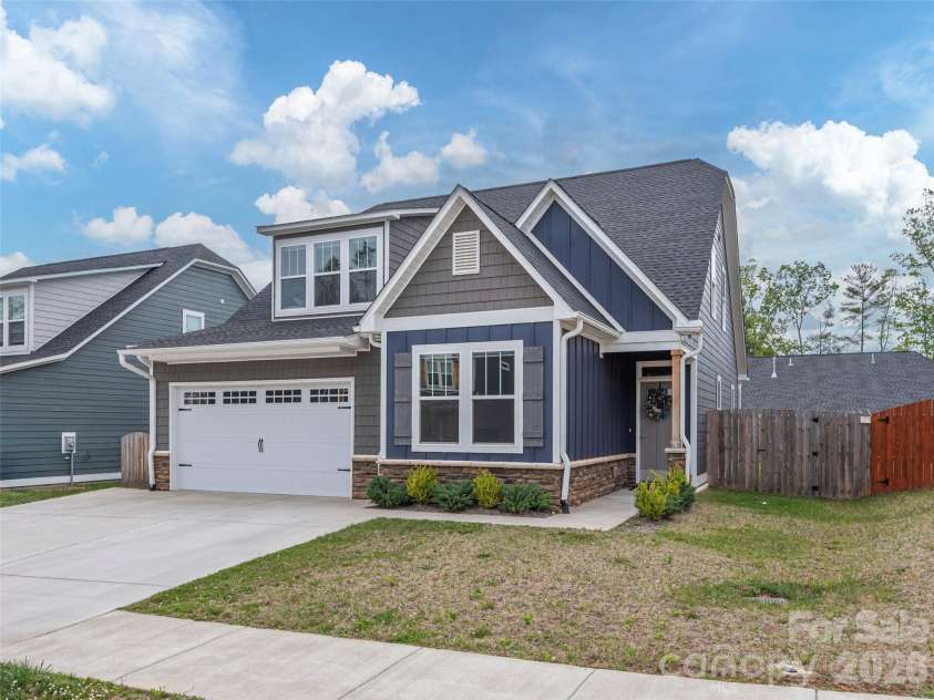 34 Christie Court, Fletcher, NC 28732.  MLS# CAR4379682, YatesRealty ID 32683. 