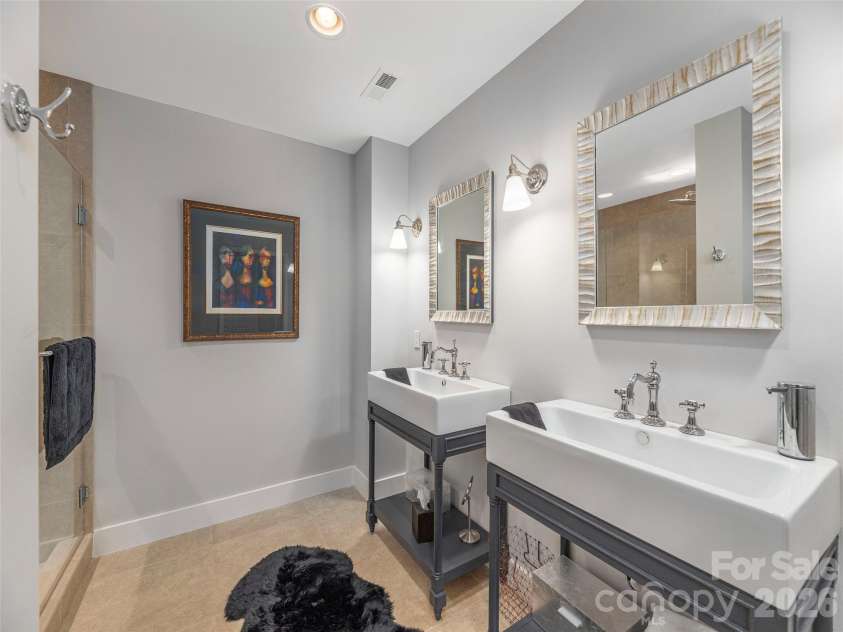 34 Dover Street, Asheville, NC 28804.  MLS# CAR4396590, YatesRealty ID 32684. 