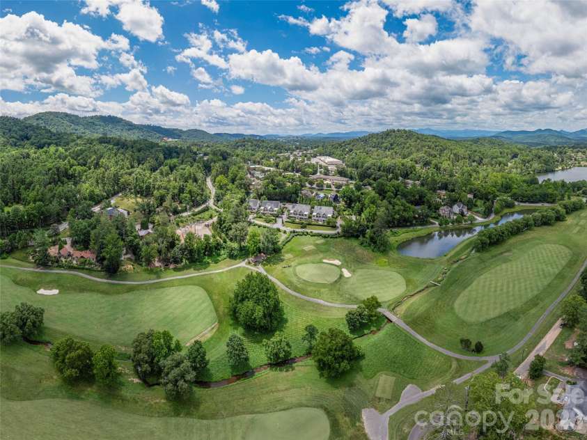 34 Dover Street, Asheville, NC 28804.  MLS# CAR4396590, YatesRealty ID 32684. 