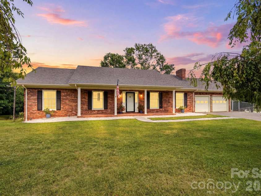 1692 Pads Road, North Wilkesboro, NC 28659.  MLS# CAR4392236, YatesRealty ID 32687. 