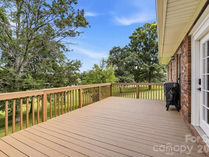 1692 Pads Road, North Wilkesboro, NC 28659.  MLS# CAR4392236, YatesRealty ID 32687. 