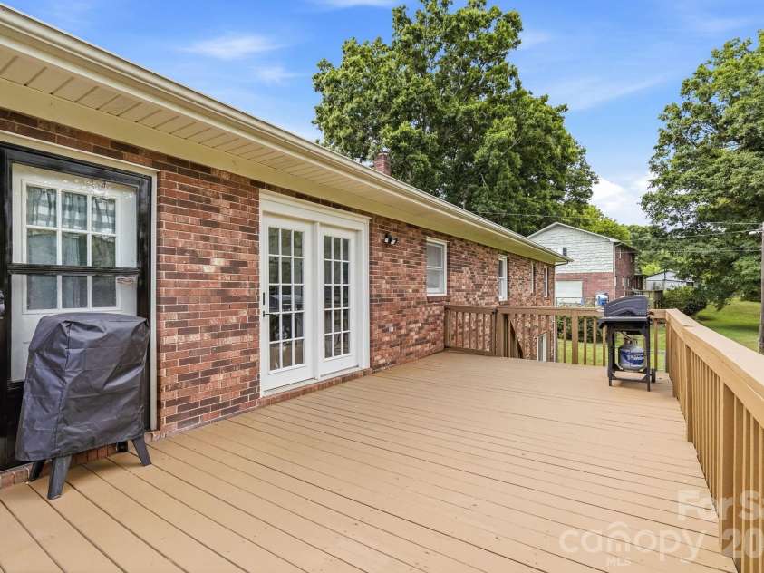 1692 Pads Road, North Wilkesboro, NC 28659.  MLS# CAR4392236, YatesRealty ID 32687. 