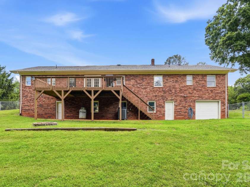 1692 Pads Road, North Wilkesboro, NC 28659.  MLS# CAR4392236, YatesRealty ID 32687. 