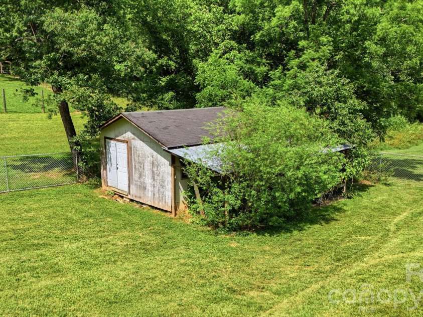 1692 Pads Road, North Wilkesboro, NC 28659.  MLS# CAR4392236, YatesRealty ID 32687. 