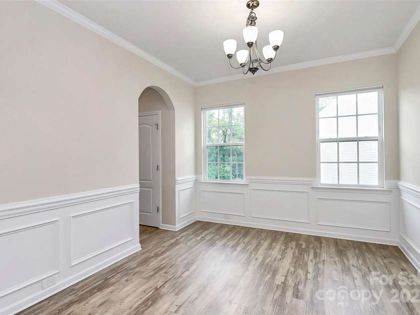 7704 Kelburn Lane, Charlotte, NC 28273.  MLS# CAR4292932, YatesRealty ID 32687. 
