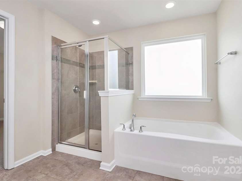 7704 Kelburn Lane, Charlotte, NC 28273.  MLS# CAR4292932, YatesRealty ID 32687. 
