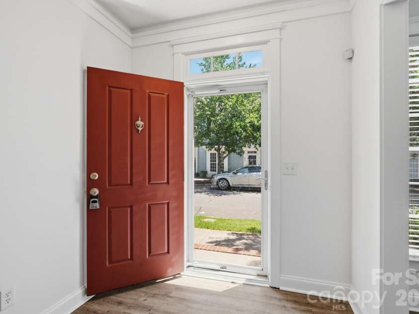 814 Cattaloochee Lane, Huntersville, NC 28078.  MLS# CAR4389899, YatesRealty ID 32688. 