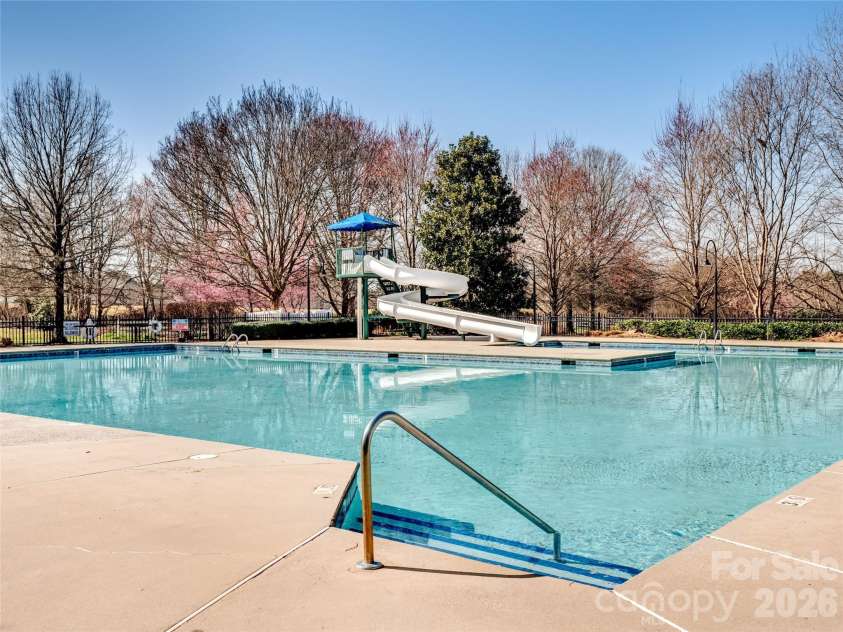 814 Cattaloochee Lane, Huntersville, NC 28078.  MLS# CAR4389899, YatesRealty ID 32688. 