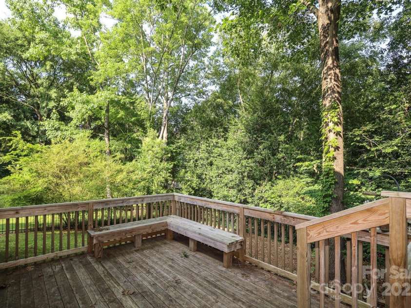 9900 Colvard Circle, Charlotte, NC 28269.  MLS# CAR4264352, YatesRealty ID 32688. Deck
