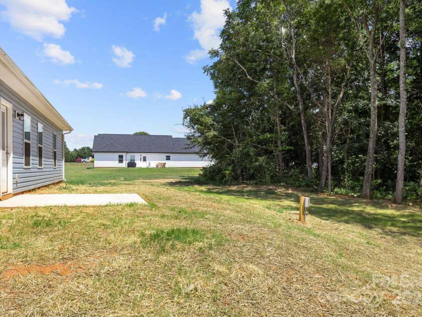 6133 Long Branch Road, Salisbury, NC 28147.  MLS# CAR4142000, YatesRealty ID 32689. 