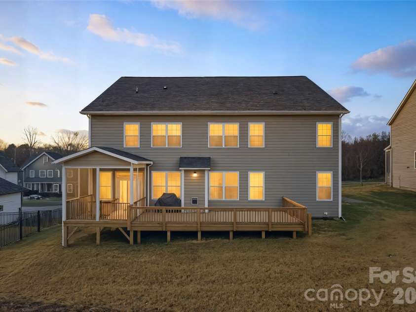 194 Forsythia Lane, Tega Cay, SC 29708.  MLS# CAR4317567, YatesRealty ID 3269. 