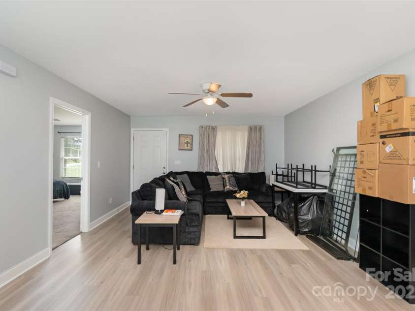 2211 Airport Road, Lancaster, SC 29720.  MLS# CAR4332158, YatesRealty ID 3269. 