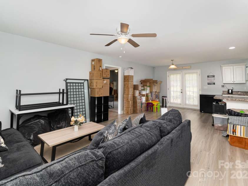 2211 Airport Road, Lancaster, SC 29720.  MLS# CAR4332158, YatesRealty ID 3269. 