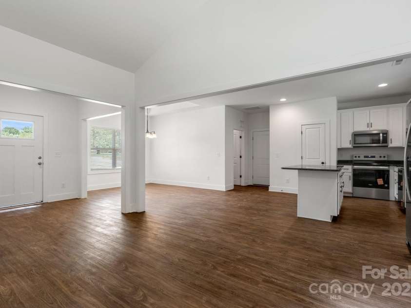 6147 Long Branch Road, Salisbury, NC 28147.  MLS# CAR4142003, YatesRealty ID 32690. 