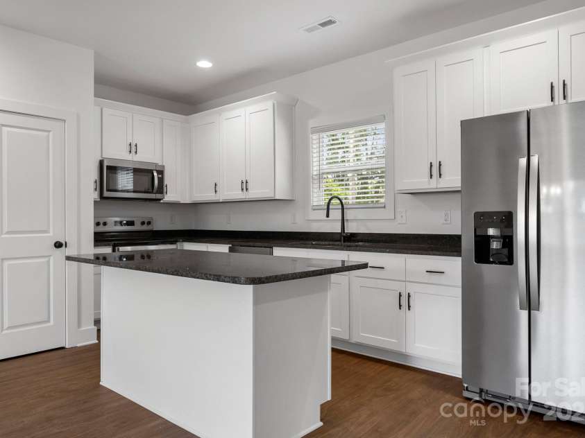 6147 Long Branch Road, Salisbury, NC 28147.  MLS# CAR4142003, YatesRealty ID 32690. 