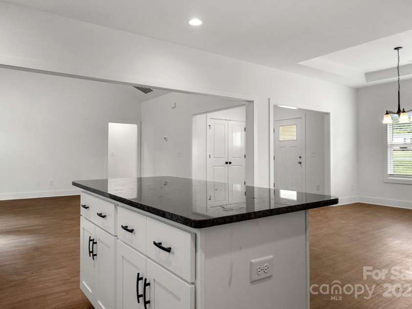 6147 Long Branch Road, Salisbury, NC 28147.  MLS# CAR4142003, YatesRealty ID 32690. 