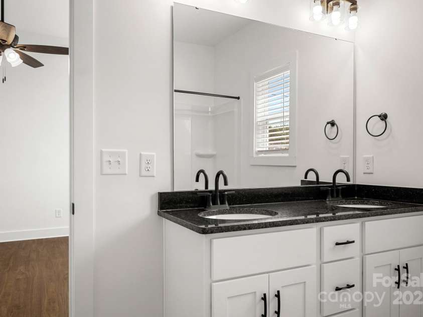 6147 Long Branch Road, Salisbury, NC 28147.  MLS# CAR4142003, YatesRealty ID 32690. 