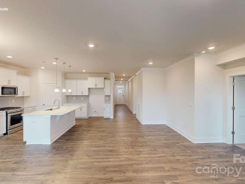 2057 Skyhawk Drive, York, SC 29745.  MLS# CAR4285159, YatesRealty ID 32692. 