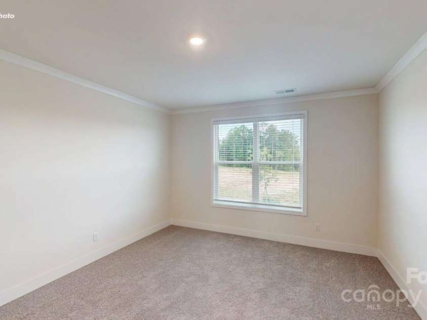 2057 Skyhawk Drive, York, SC 29745.  MLS# CAR4285159, YatesRealty ID 32692. 