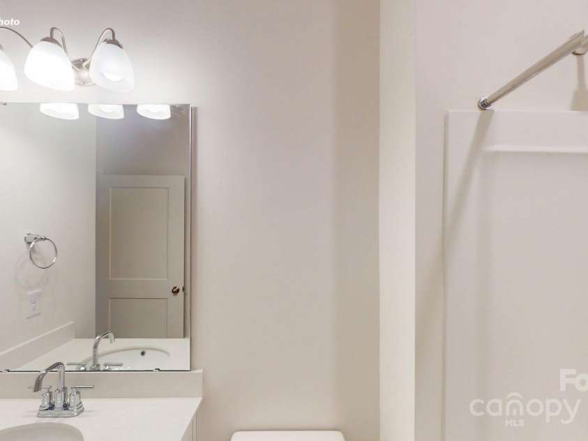 2057 Skyhawk Drive, York, SC 29745.  MLS# CAR4285159, YatesRealty ID 32692. 